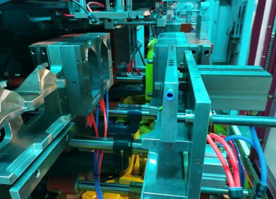 Capacity 10L Plastic Bottle Blow Molding Machine With MOOG Parison Control System And Single / Double Mold Cavity